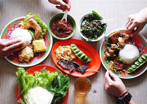 Gambar tentang 20 Tempat Makan Murah dan Enak Di Bandung Yang Kudu Kalian
