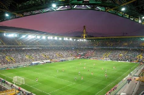 Estádio do sport lisboa e benfica (da luz) lisbon, portugal +19°c partly cloudy. Lisbon Sports, Benfica and Sporting Lisbon, two great clubs
