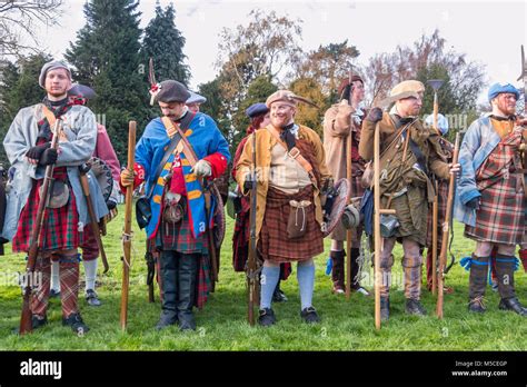 Clansmen Hi Res Stock Photography And Images Alamy