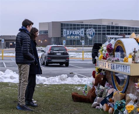 ミシガン州高校の死者4人に、米学校銃乱射で今年最悪の犠牲者
