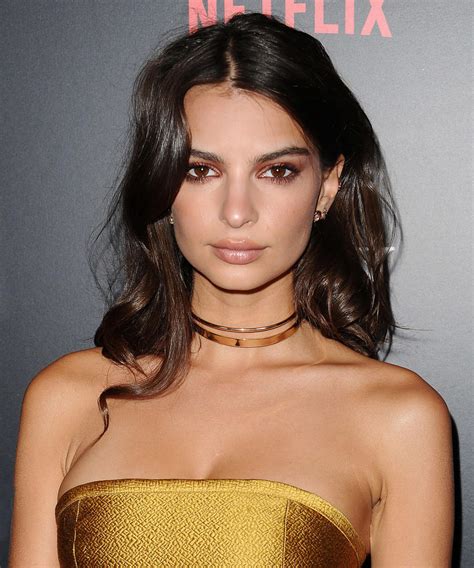 Emily Ratajkowski Flaunts Her Taut Abs At A Dodgers Game