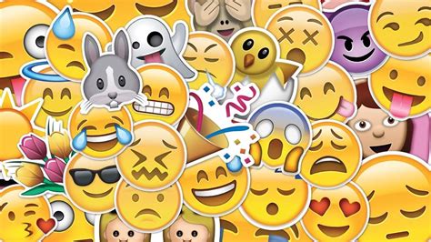 33 Cute Emoji Wallpapers Wallpaperboat
