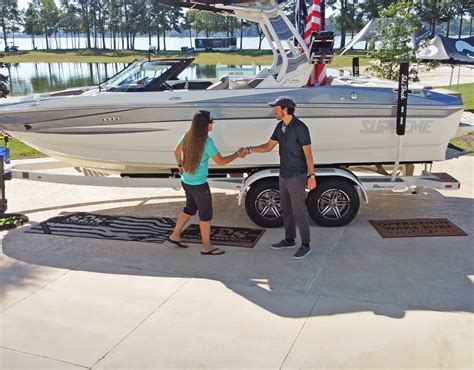 Boat Buying Tips: What Type of Boat Should You Buy? - Virtualandco.net