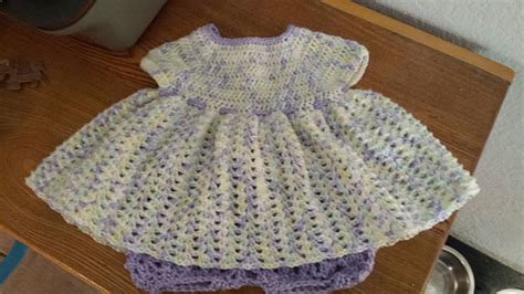 Ravelry Easy Baby Dress Crochet Pattern Pattern By Lisaauch