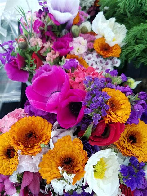 The farmers market is an ideal place to sell flowers, even if they're not the main item at your booth. Pin by At First Cafe on Farmers Market in 2020 | Floral ...
