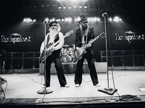 That little ol' band from texas will make its worldwide premiere at the cinerama dome in hollywood, ca, followed by event screenings nationwide timed to the band's 50th anniversary tour. 'ZZ Top: Live in Germany' CD Review - American Profile