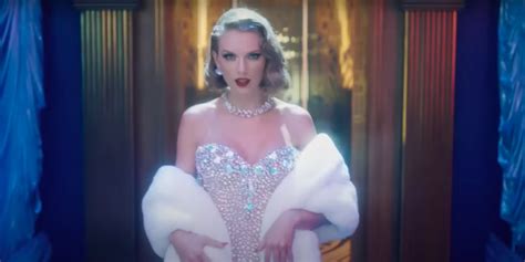Taylor Swift To Release Cinderella Inspired Bejeweled Music Video