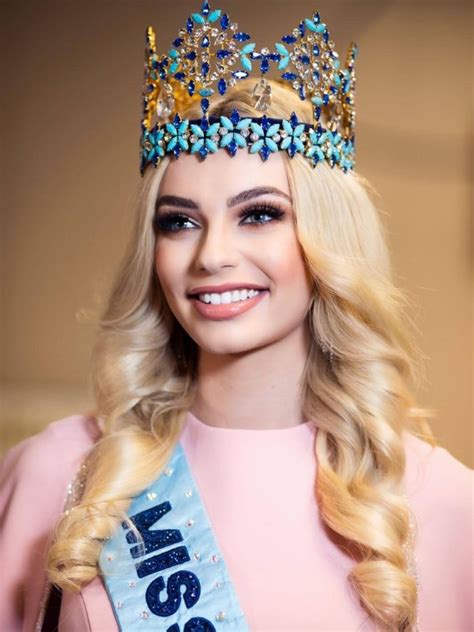 Prowadząca Miss World 2022 Karolina Bielawska Bal Polski