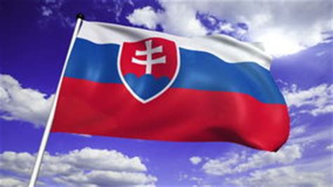 Persistente contro la luce uv, resistente alle intemperie e al vento. Bandiera Slovacca Stock Footage - Video: 39925788