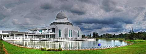 The campus is built on a 400 hectare (1,000 acres) site strategically located at bandar seri iskandar, perak darul ridzuan, malaysia. Masjid Universiti Teknologi Petronas (UTP) | Masjid ...