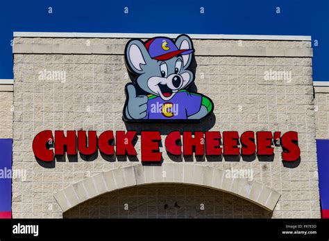 Lancaster Pa Usa October 18 2018 Chuck E Cheeses Is A Chain Of