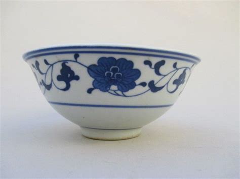 Choose from a huge kitchen equipment selection of the most wanted plates and serving dishes in uae at best prices. Chinese Blue And White Porcelain Bowl Dish with Flowers ...
