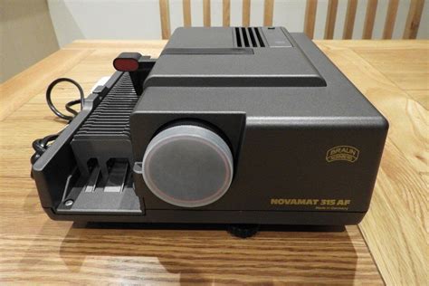 Braun Novamat 315af 35mm Slide Projector And Cartridges In Cleethorpes Lincolnshire Gumtree