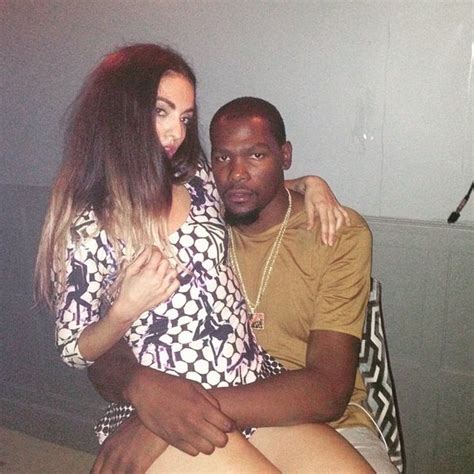 This dating timeline begins sometime in 2011 when the rumor arose that he was dating r&b singer letoya luckett. Terez Owens on Twitter: "Kevin Durant's Latest Girlfriend ...