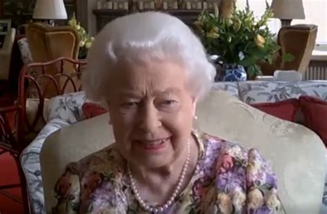 Apariție Inedită A Reginei Elisabeta A Ii A La 94 De Ani Uite O