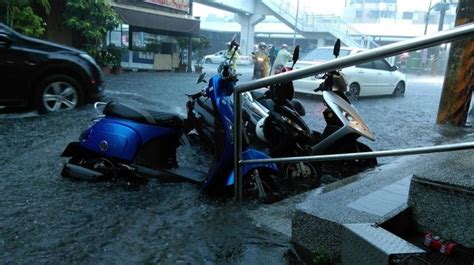 The website collected by this website comes from the. 南台灣落大雨 台南、高雄部分路段水淹半個輪胎高! | ETtoday生活新聞 | ETtoday新聞雲