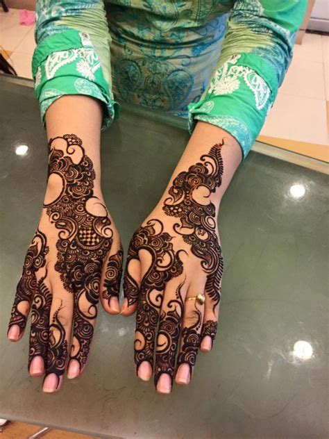 Are you finding best mehndi design for your hand? Stylish And Cute Mehndi Designs 2016 ~ Fashionip