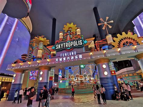 20th century fox world dijangka siap sepenuhnya pada penghujung 2018. Panaskan Badan Di Taman Tema Indoor Skytropolis Funland ...