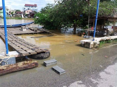 Banjir besar di kelantan  banjir besar . Terkini Banjir Kelantan:Beberapa Kampung Berhampiran ...
