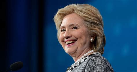 Hillary Clinton Could Delay Presidential Campaign Announcement