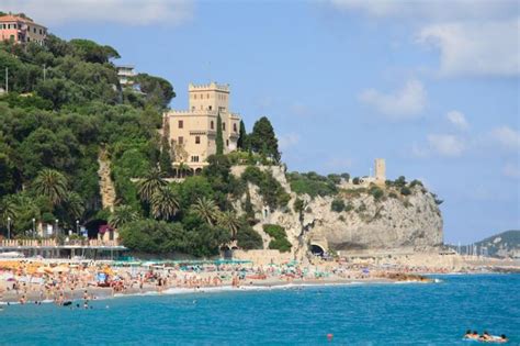 The finale really feels like we've earned everything that happens in that moment, but it's pretty crazy to know, in 13 episodes, we were able to tell this story. Finale Ligure - Fidelity Viaggi