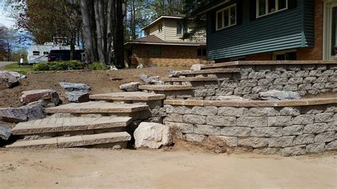 Retaining Wall Rockwood Block Modern Exterior Other By Fraco