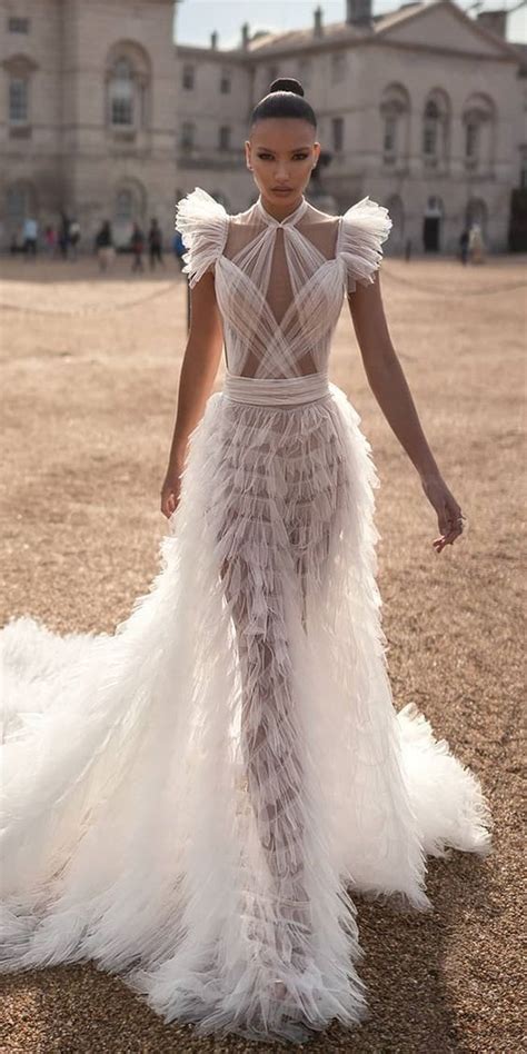 See more of trucchi spose.cerimonie.e serate particolari on facebook. Spose Particolari / Abiti Sposa Milano Love L Amore Per I ...