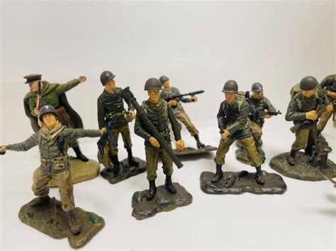 21st Century Toys Wwii Figure Lot 4 13 American And 4 Russian Soldiers