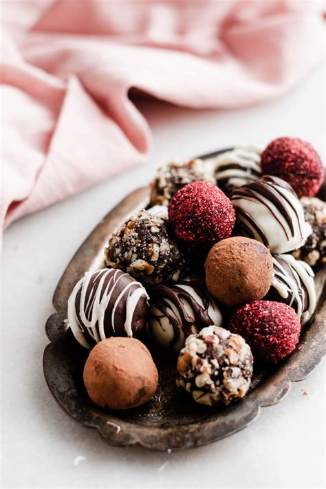 Easy Truffle Recipe Chocolate Truffles For V Day Lulus Com Fashion Blog