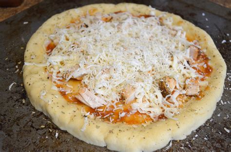 It's the best loaf of i tried out every low carb yeast bread recipe that i could find online. The Best Low Carb Pizza Crust | Mouthwatering Motivation ...