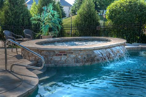 Naperville Il Freeform Pool With Hot Tub And Beach Entry Beach Style