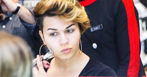 Sephora Makeup Classes Are Safe Space For Trans People