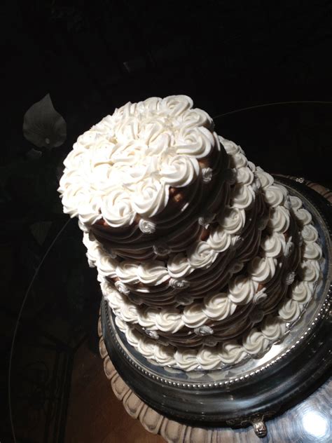 Sugar Love Cake Design Cinnamon Roll Wedding Cake