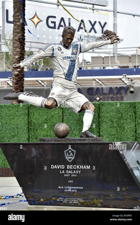 The La Galaxy Unveil A Statue Of Legendary Midfielder David Beckham At
