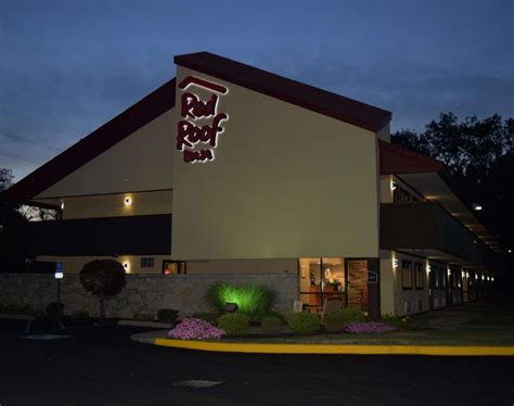 Red Roof Inn Utica Hotel Utica Ny Deals Photos And Reviews