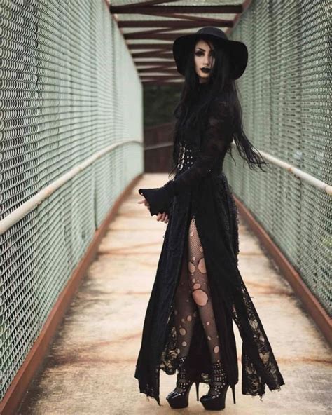 Gothic Style For All Those People Who Like Wearing Gothic Type Fashion Clothes And Niknaks It