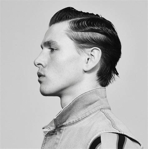 5 Most Influential / Iconic Men's Hairstyles of All Times