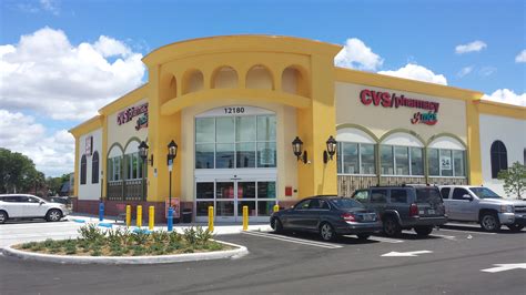 Cvs Testing Hispanic Market With New Y Más Stores Wlrn
