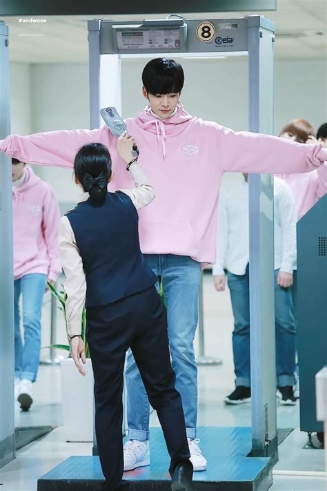 Sf9's rowoon hilariously stopped inseong from appearing on camera with his tall height. The Idol That Has Issue Taking The Bus Because Of His Tall ...