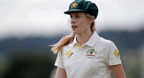 top 10 most beautiful women cricketers in the world 2018 world s top most