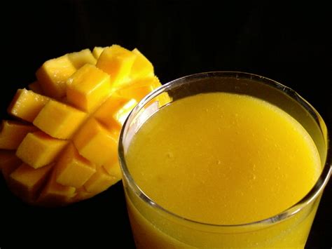 Blend With Spices Fresh Mango Juice
