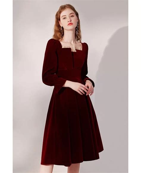 Burgundy Pleated Velvet Retro Party Dress With Long Sleeves Htx96024