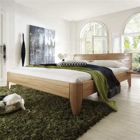 Manche betten begeistern über das attraktive äußere erscheinungsbild und den komfort beim schlafen hinaus als praktische funktionsbetten. Bett 120x200, Beine 1 Komforthöhe, Kopfteil 2, Kernbuche ...
