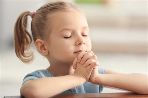 Child Praying Mindy Jones Blog