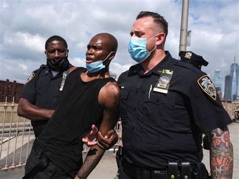Nypd Officers Attacked Injured In Brooklyn Bridge Protest Cops New