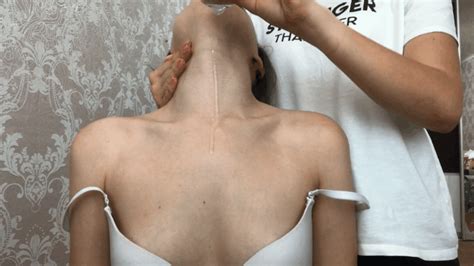 Females Throat Fetish Her Neck And Veins