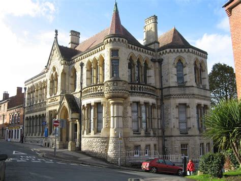 It was not until the mid to late victorian period that houses were built with with adequate sanitation. Victorian Building - Hibernia in Stroud, Glocestershire, UK - Inspirational Houses - The ...