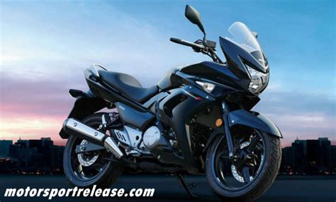 There is also an f (or) s version (250f, 250s). Reference Auto: 2015 Suzuki Inazuma GW250F Specs, Review ...