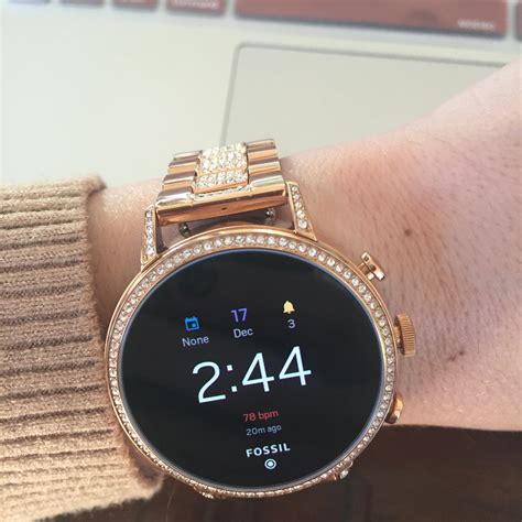 The Fossil Gen 4 Venture Hr Smartwatch Is Super Classy Check It Out