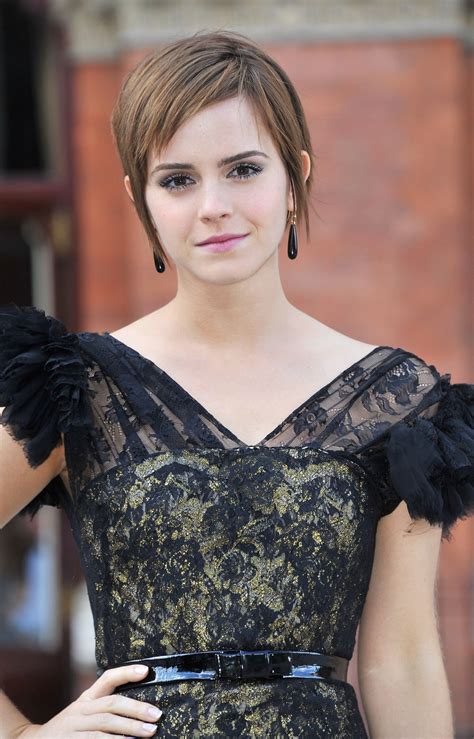 Emma Watson Growing Out Pixie Cut